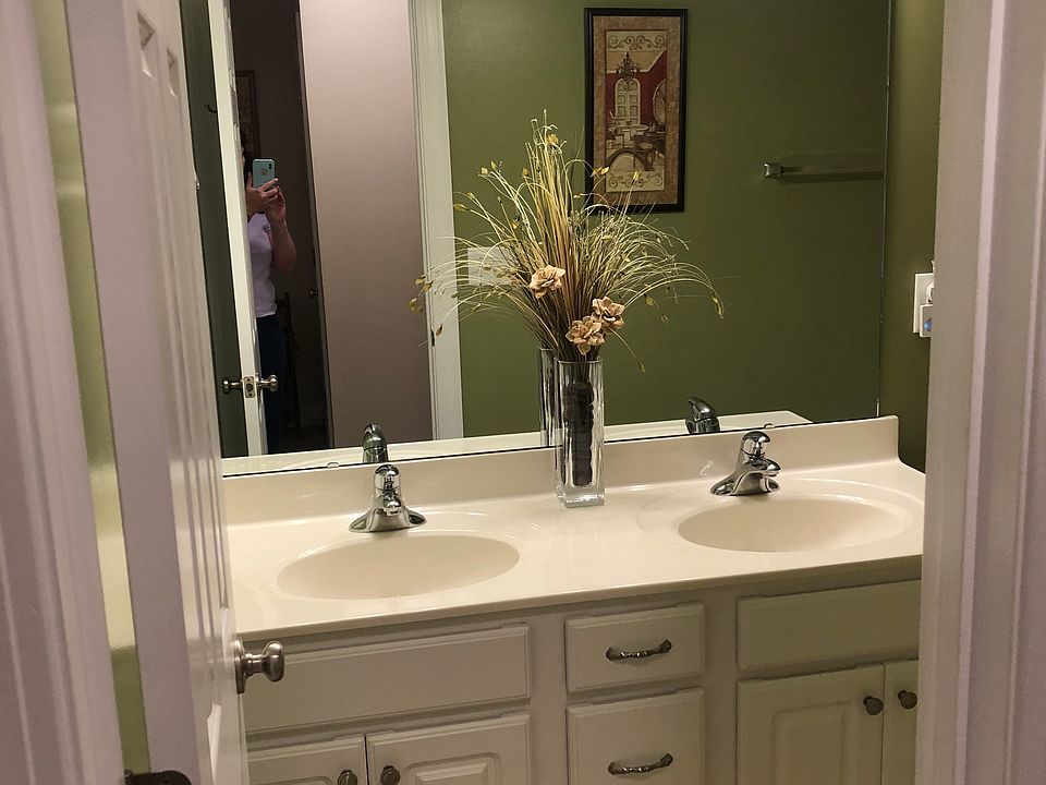 1st image of 3900 B Sedona Dr