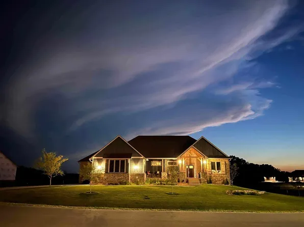 272 Cedar Ranch Ct, Derby, KS 67037