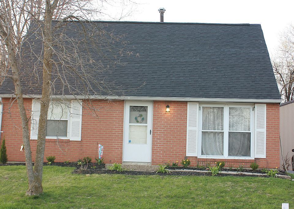 Welcome to 478 Huntsworth Drive!