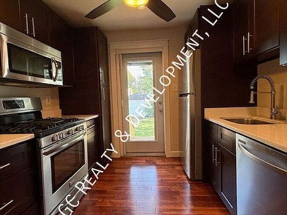 4th image of 837 7th Ave