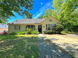 3227 Lake Dr, Charlotte, NC 28269