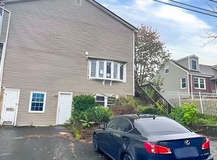 52 Maple Ave, Wallingford, CT 06492