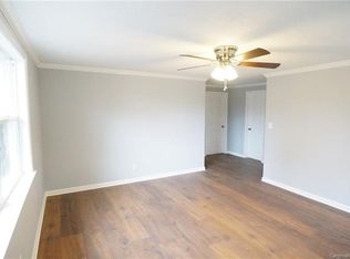 293 9th Ave NW, Hickory, NC 28601