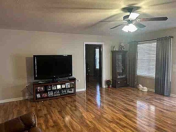 4th image of 5083 Robertson Gin Rd