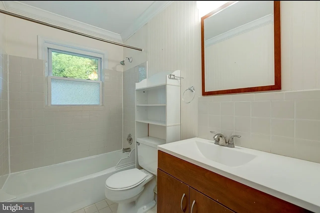2 bed, 1144 sqft, $3,100 — Photo 2