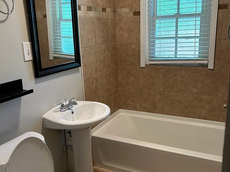 524 Walnut Ave #2 — Photo 10