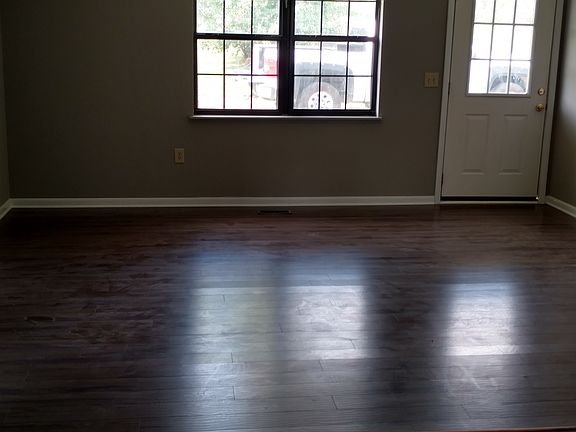 5th image of 136 Johnson Lake Dr