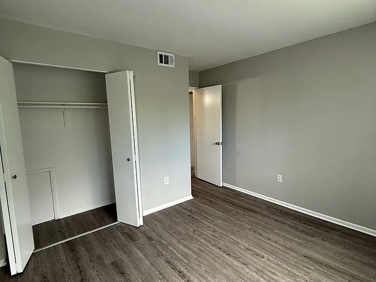 217 Francis Cadden Pkwy #202-1 — Photo 8