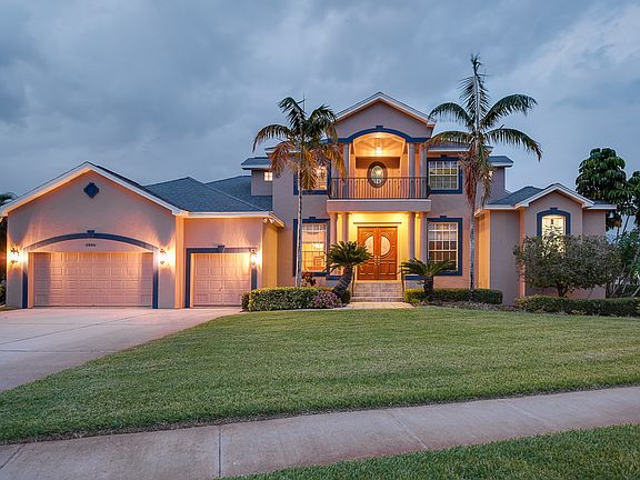 3rd image of 5909 Pelican Bay Plz S