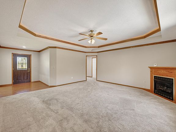 3rd image of 2220 Cherry Blossom Circle