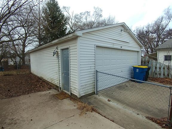 Large Garage