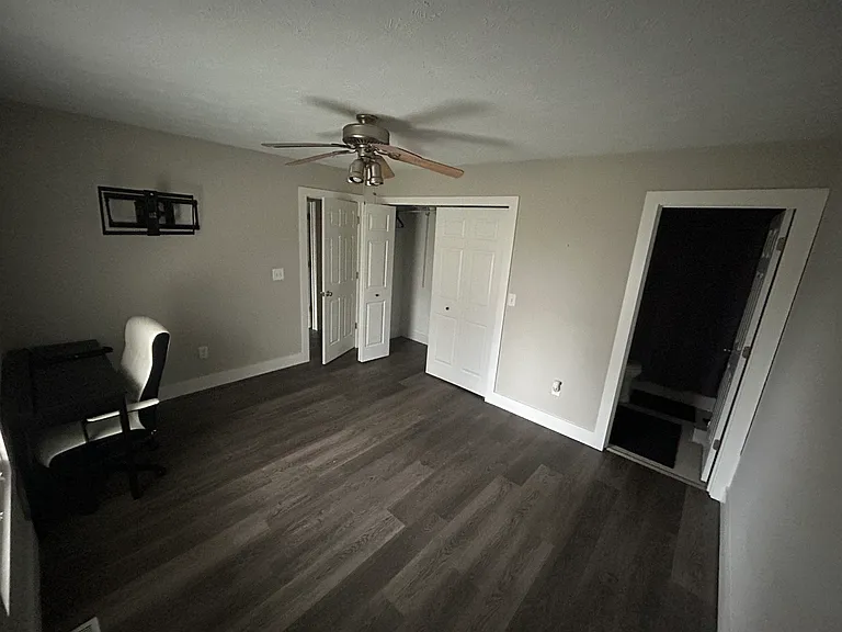 510 Oakleaf Ct — Photo 10