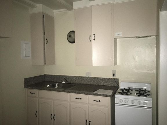 3rd image of 817 N Stimson Ave #1/2