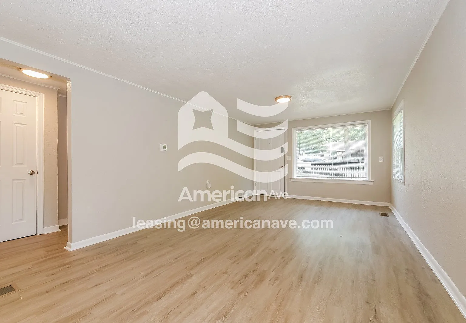2 bed, 1.0 bath, 990 sqft, $1,290 — Photo 4
