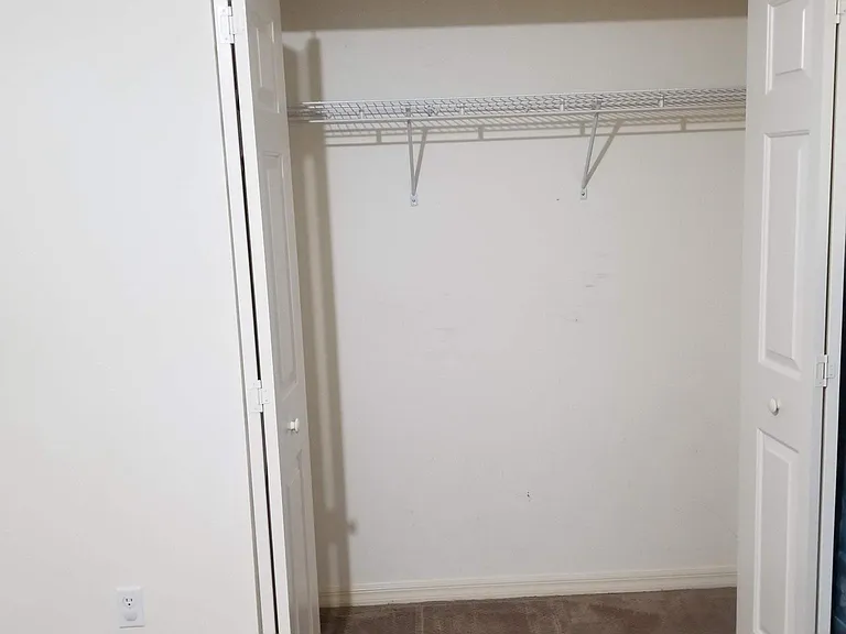 closet Guest bed room 1