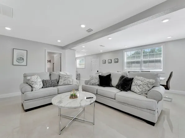 302 W Sligh Ave, Tampa, FL 33604