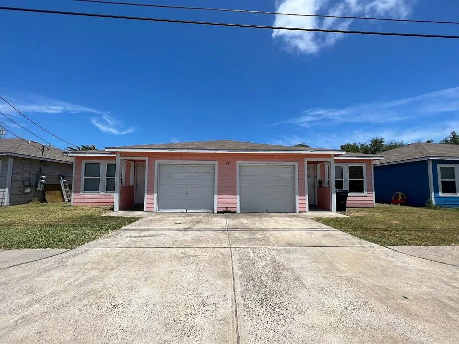 2 bed, 1100 sqft, $1,400 — Photo 2