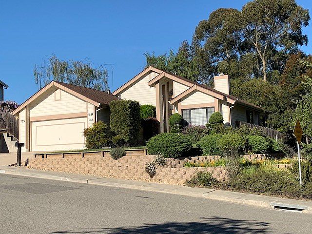 1st image of 23998 Thurston Ct