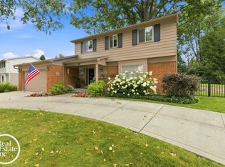 38308 Hidden Ln, Clinton Township, MI 48036