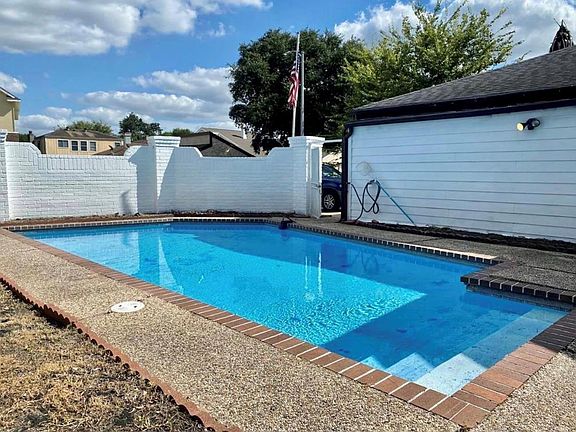 3rd image of 7006 Camino Verde Dr