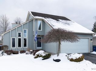 64 Rambling Rd, East Amherst, NY 14051