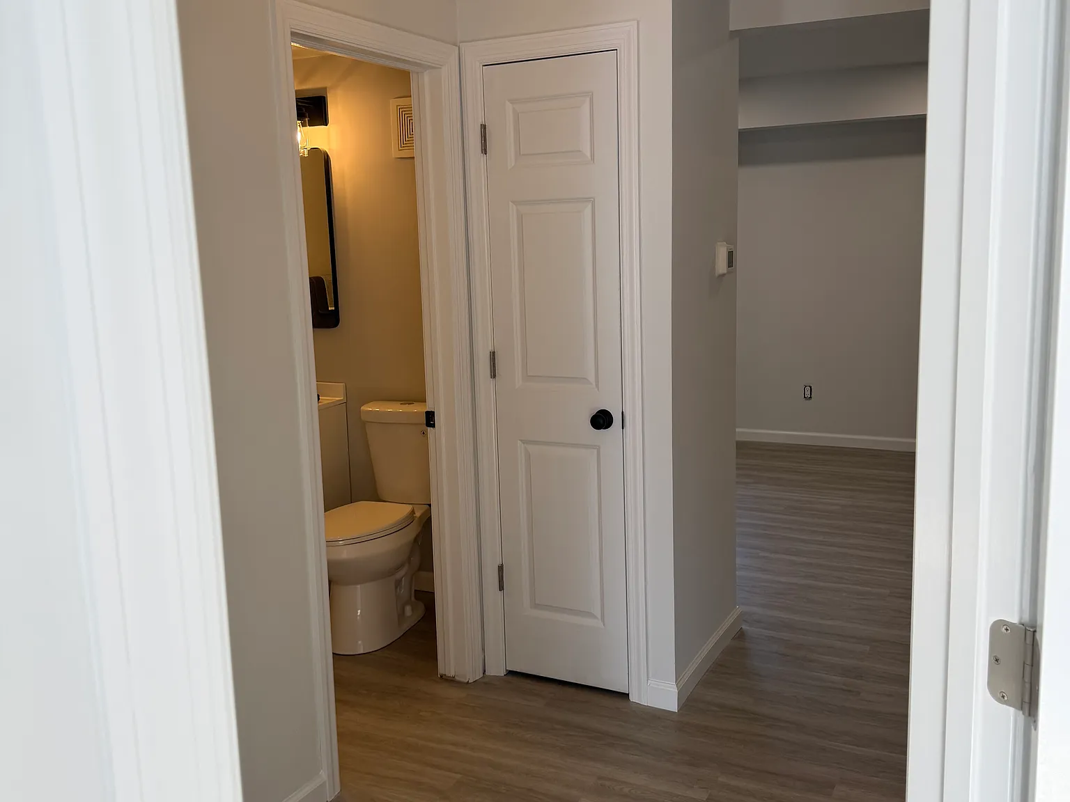 2 bed, 900 sqft, $2,900 — Photo 3