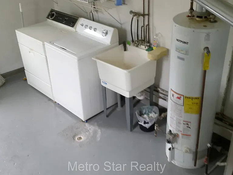 353 W Brockton Ave — Photo 10
