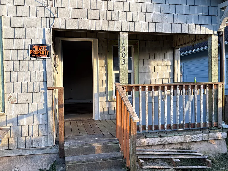 1503 Bay Ave — Photo 11