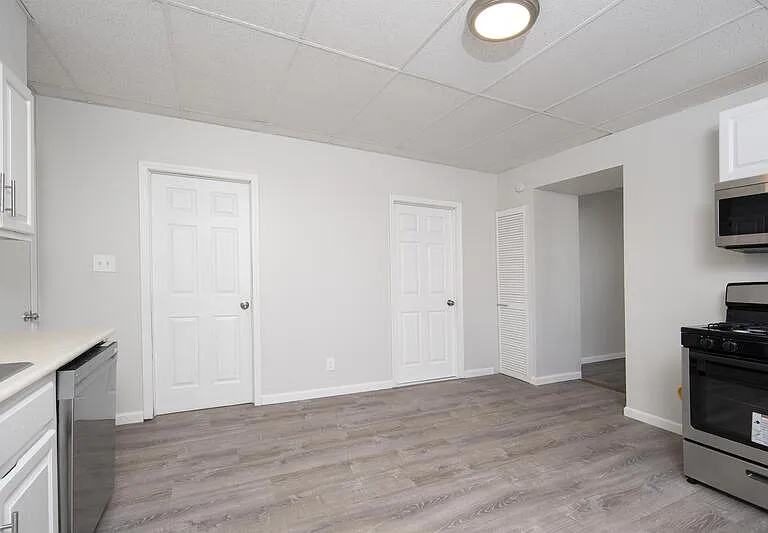 56 Thompson St #2 — Photo 7