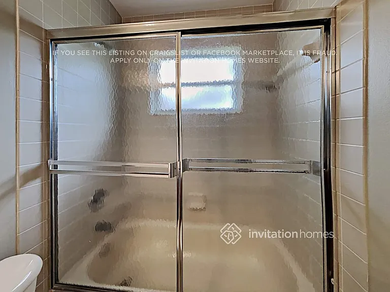 12841 Meadowbreeze Dr — Photo 16