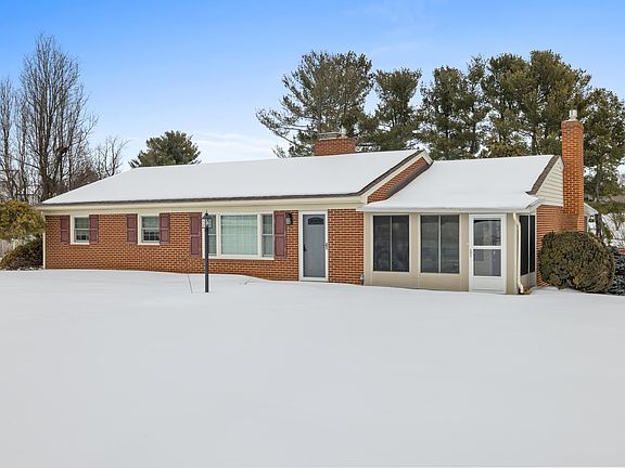 4th image of 1034 Ladd Rd