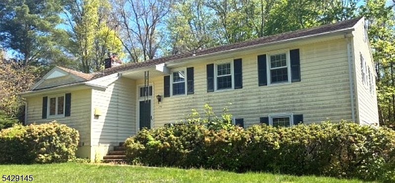 1st image of 156 Goltra Dr