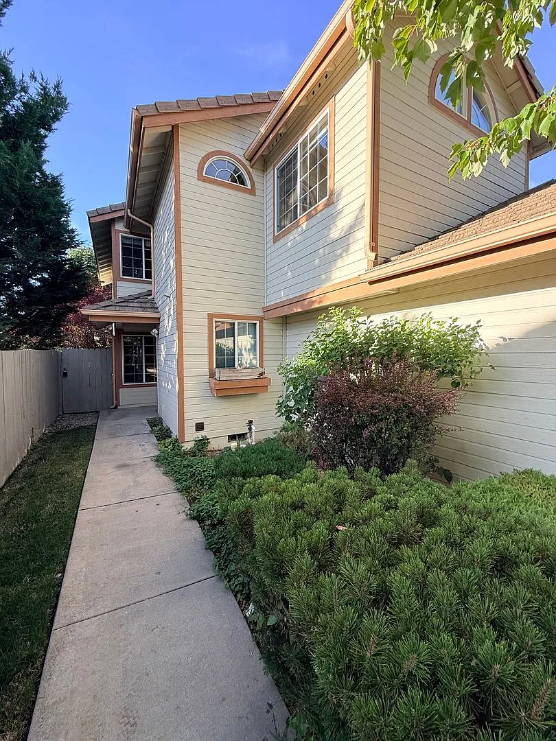 Experience Ultimate Comfort: Your Dream Home Awaits! — Photo 4