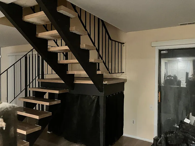 444 E 60th Pl — Photo 6