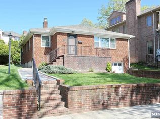 1309 Elmore Pl, Fort Lee, NJ 07024