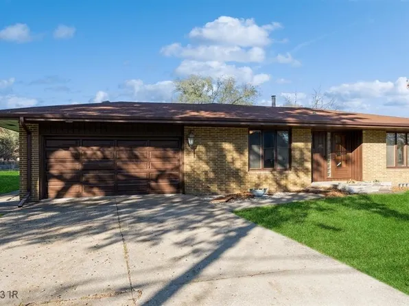 1644 Guthrie Ave, Des Moines, IA 50316