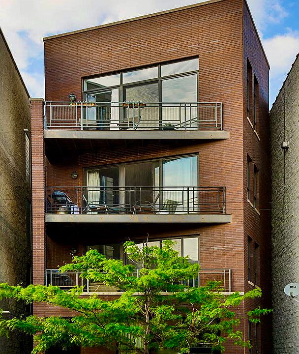 1st image of 2220 W North Ave APT 2