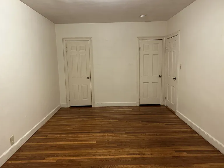 60 Sutherland Rd #1 — Photo 15