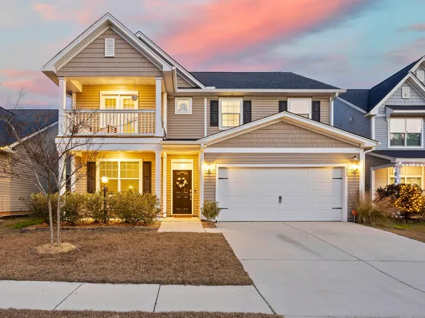 622 Pendleton Dr, Moncks Corner, SC 29461