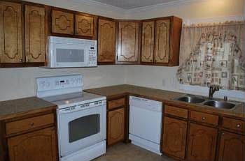 5th image of 844 W Haven Blvd