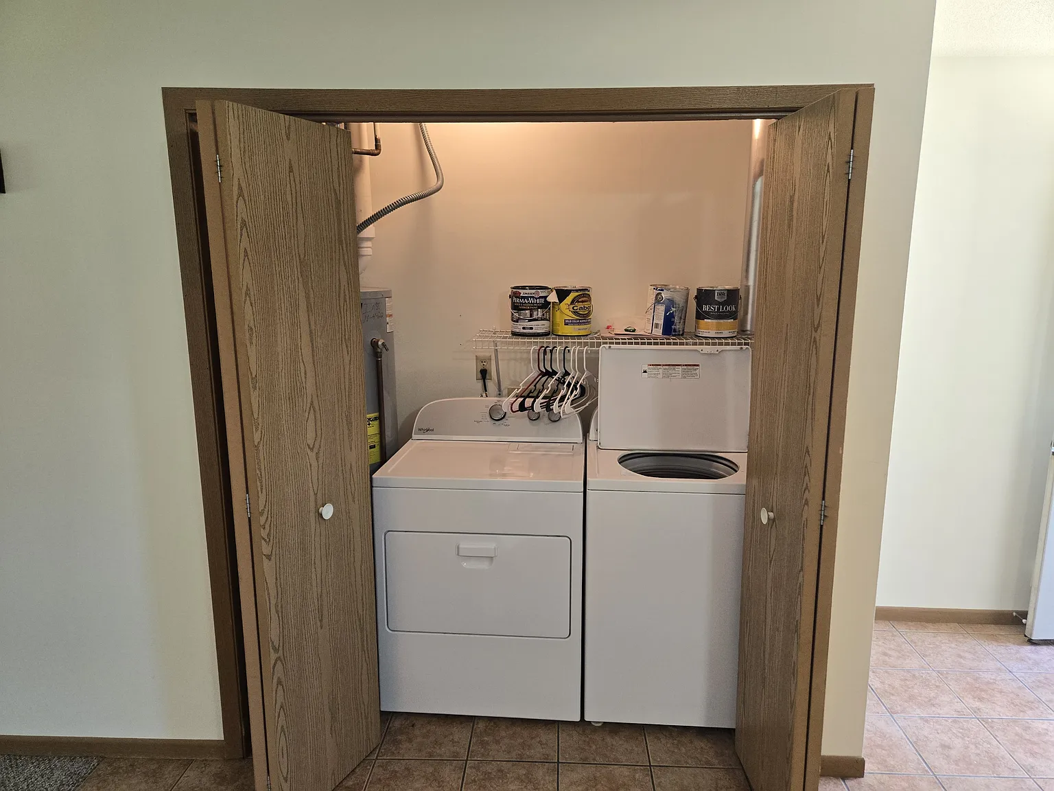 527 Franklin Street - B — Photo 2