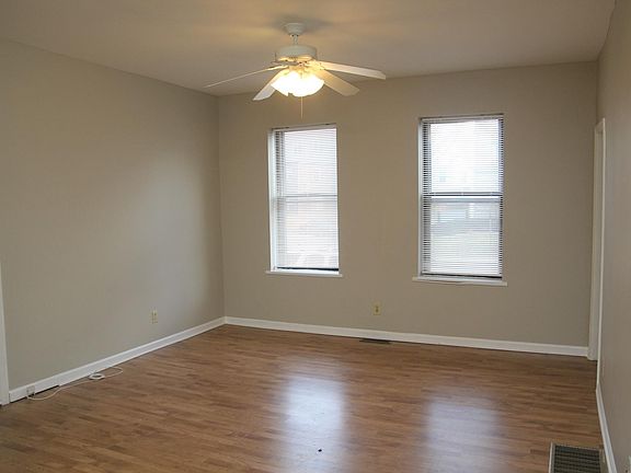 3rd image of 821 Westgate Ave APT 1S