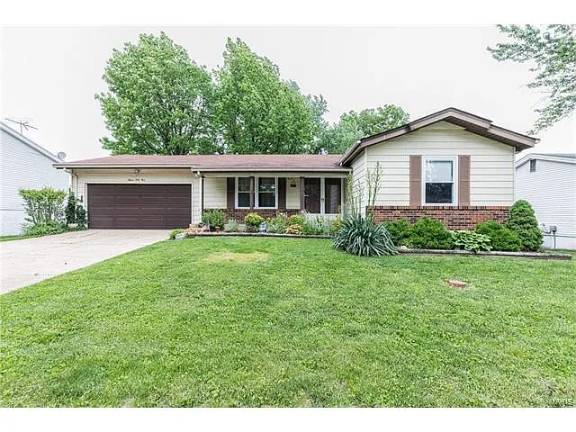 1349 Green Elm Dr photo 1
