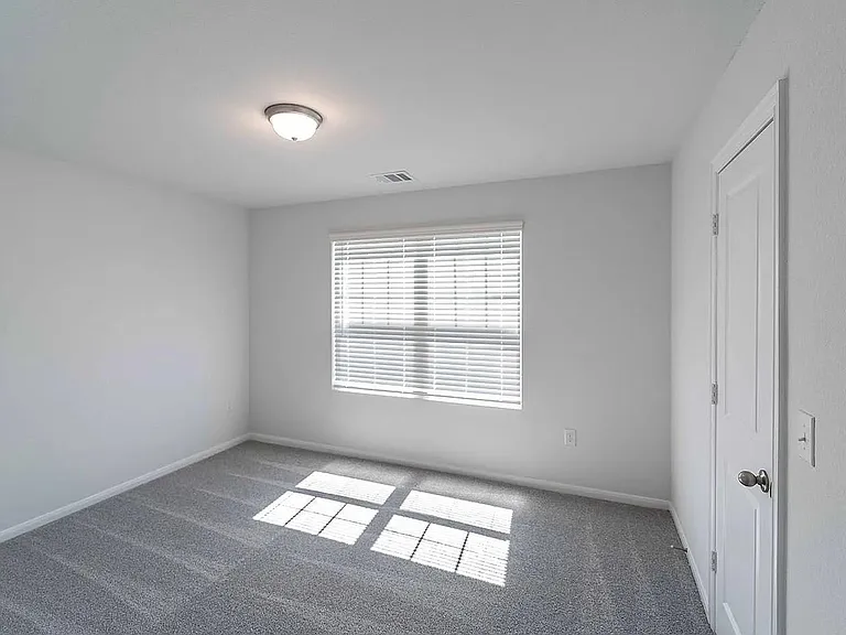 515 Clearlake Dr — Photo 11