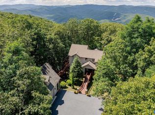 76 Crab Orchard Ln, Roseland, VA 22967