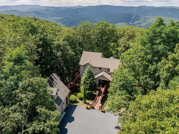 76 Crab Orchard Ln, Roseland, VA 22967