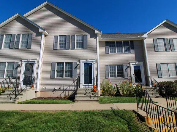 75 White Tail Ln #75, Wallingford, CT 06492