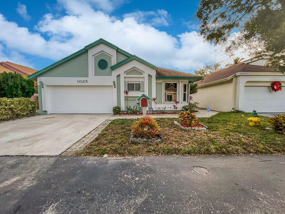 1st image of 1025 W Jasmine Lane