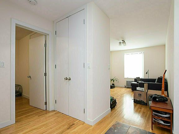 5th image of 301 W 19th St APT 43