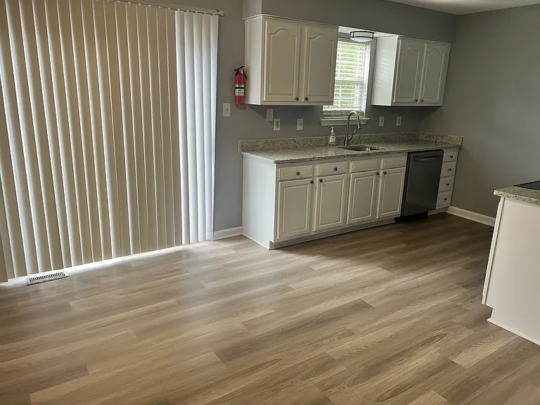 627 Candlestick Ln — Photo 7